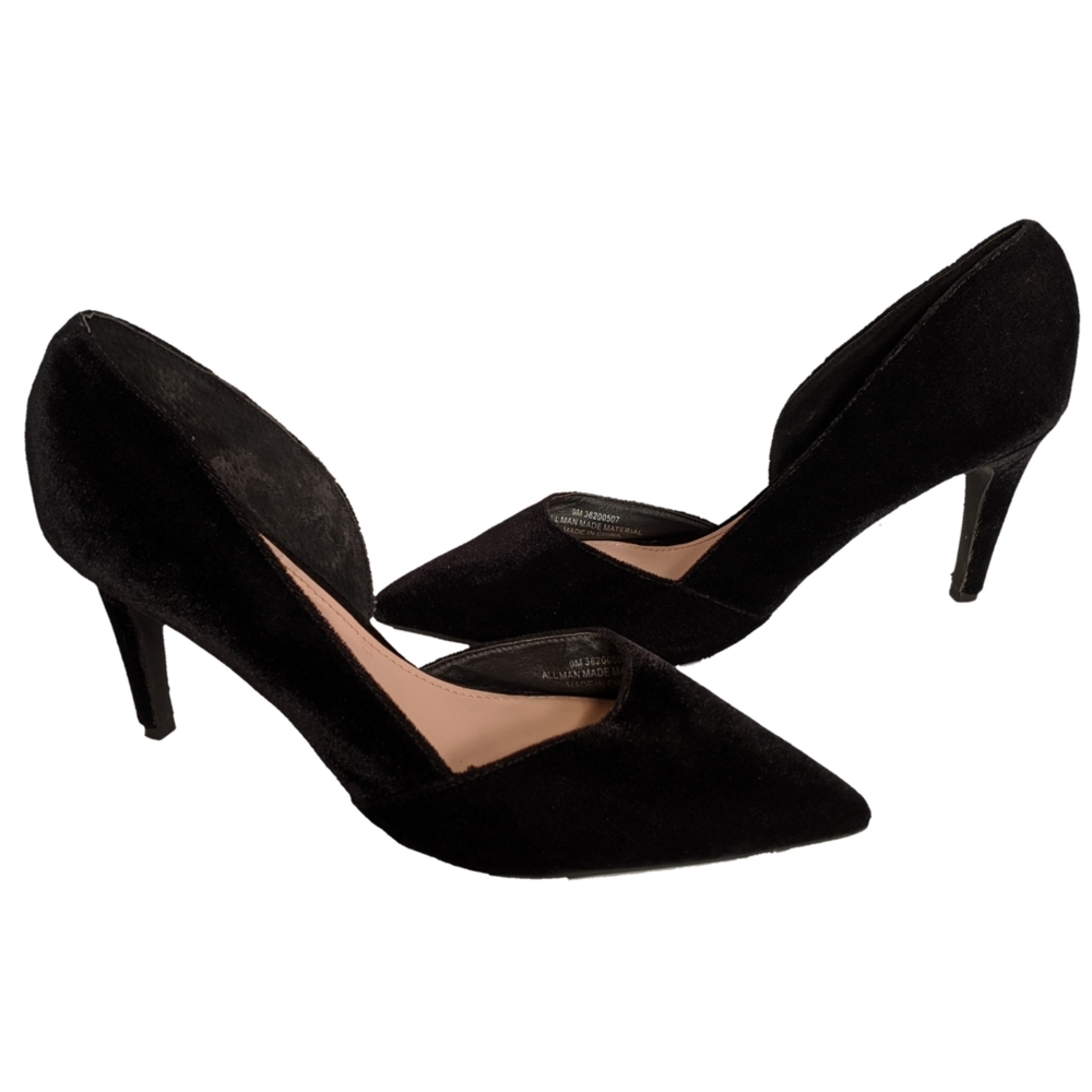 Black Velvet pump